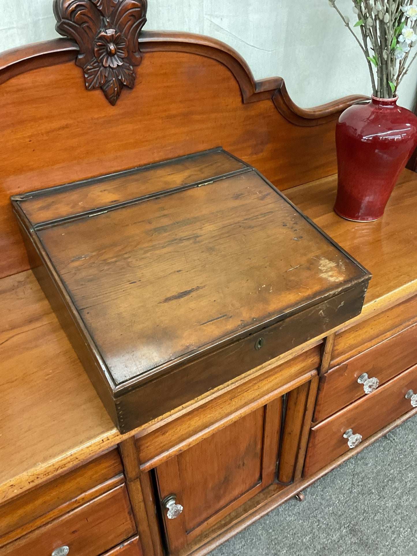 Primitive Table-top Desk