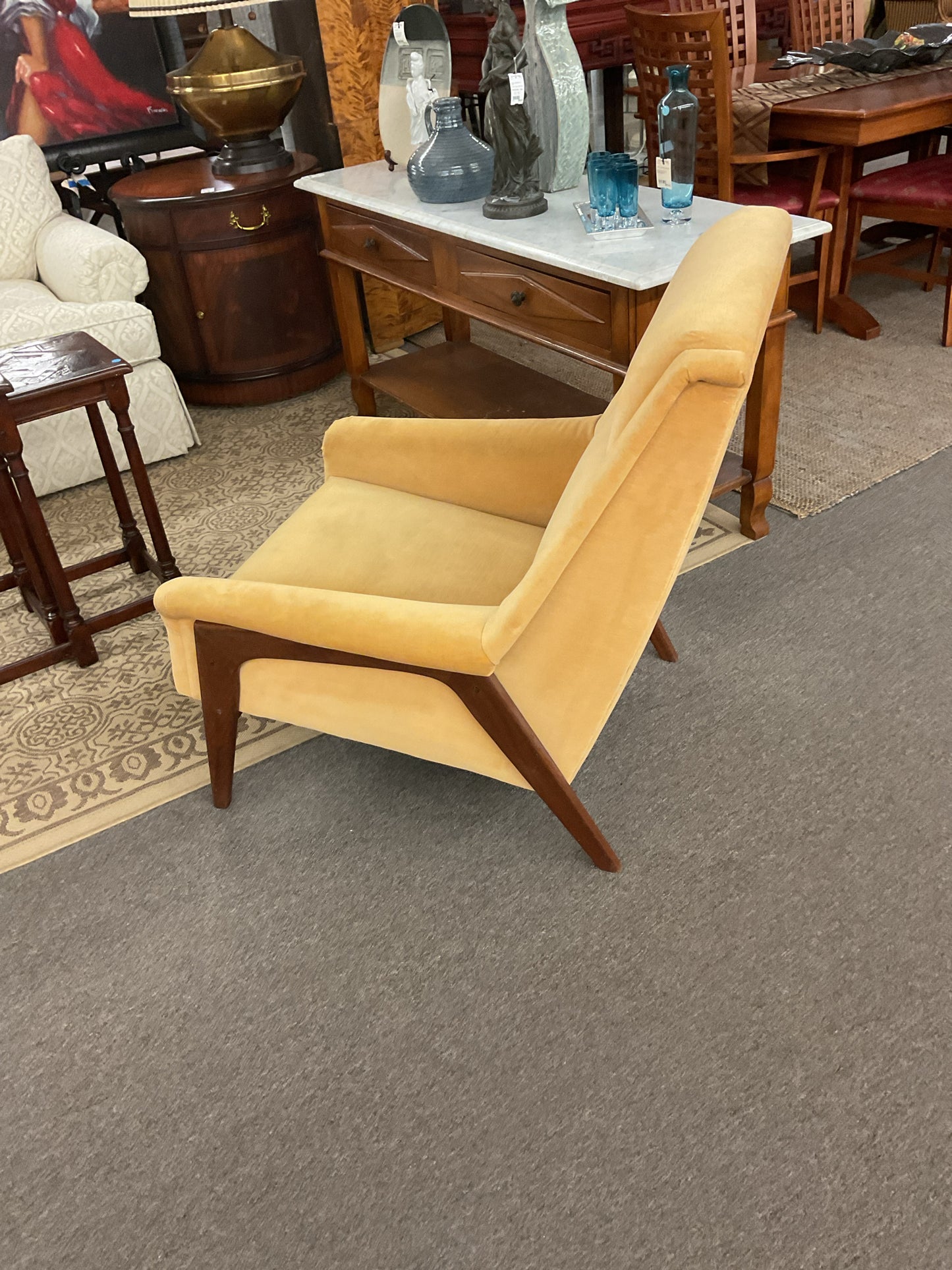 MCM Dux Style Chair