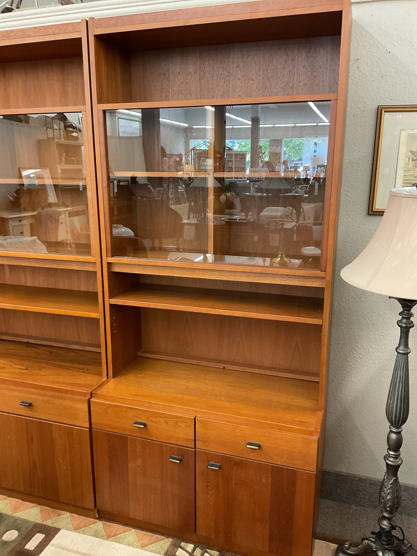 Teak Hutch Scan Design w/Sliding Glass Doors 36x79x17