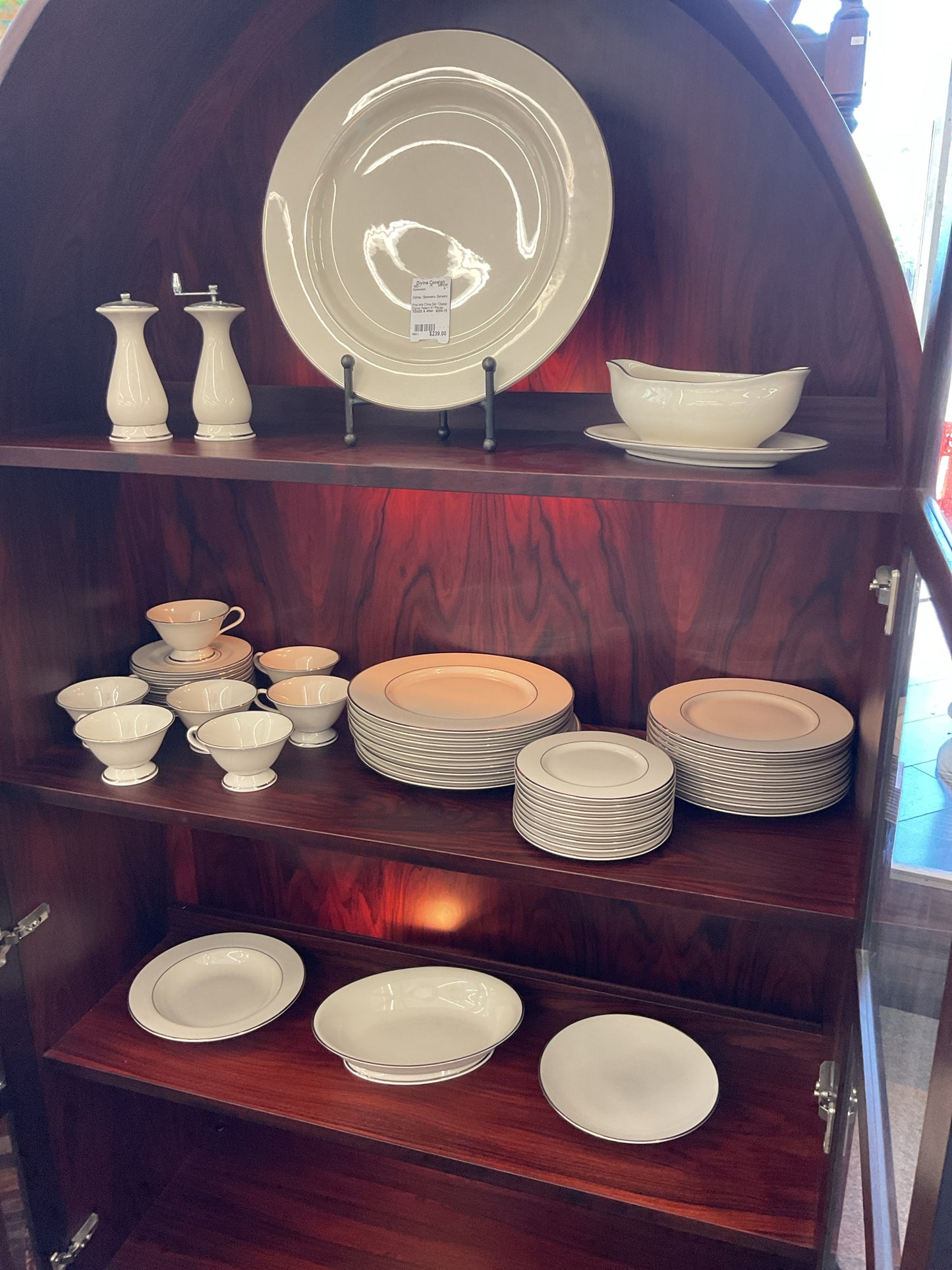 Fine Arts China Set / Classic Dignity Pattern 61 Pieces