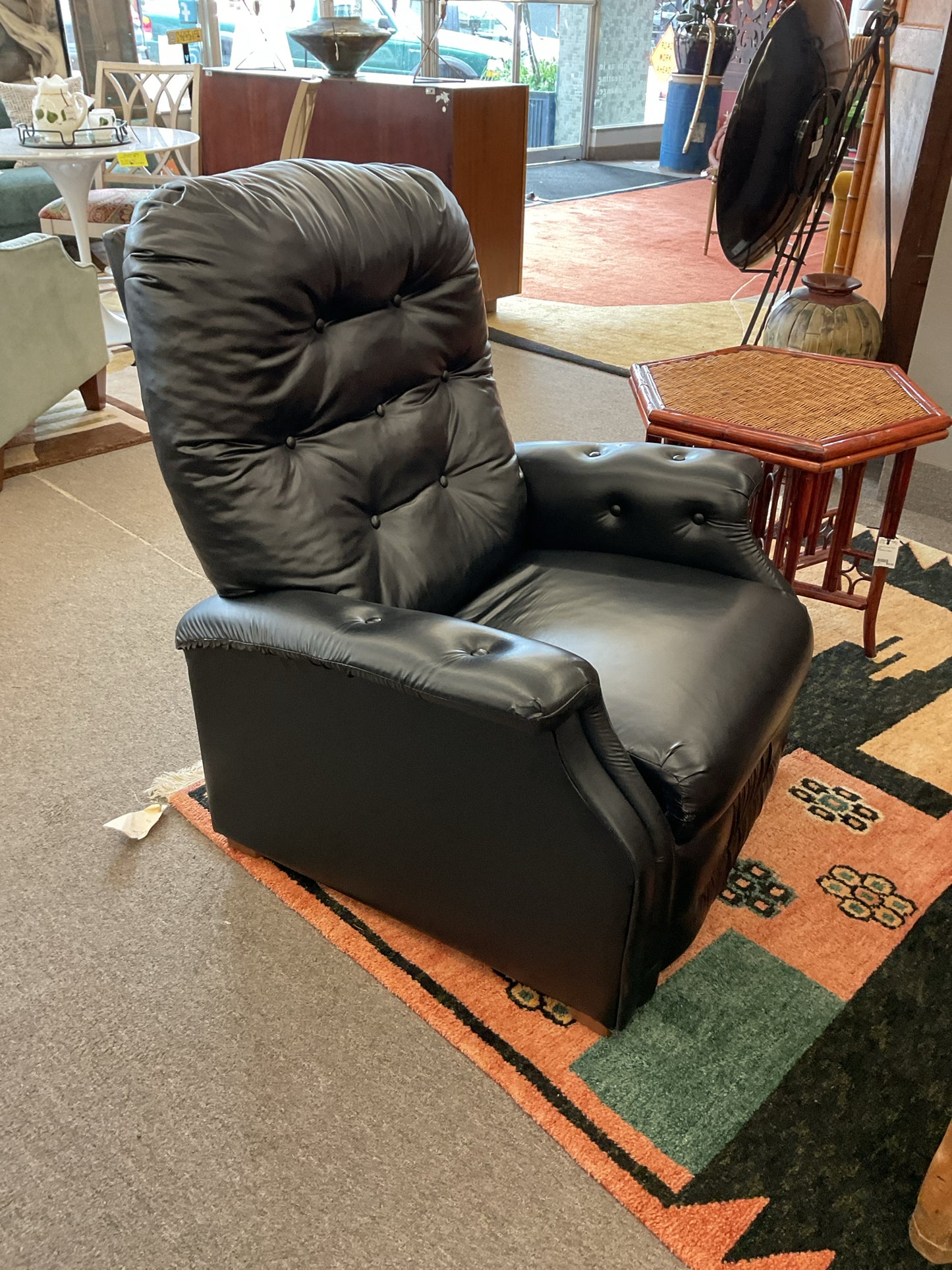 Black Tufted Black Vinyl Recliner