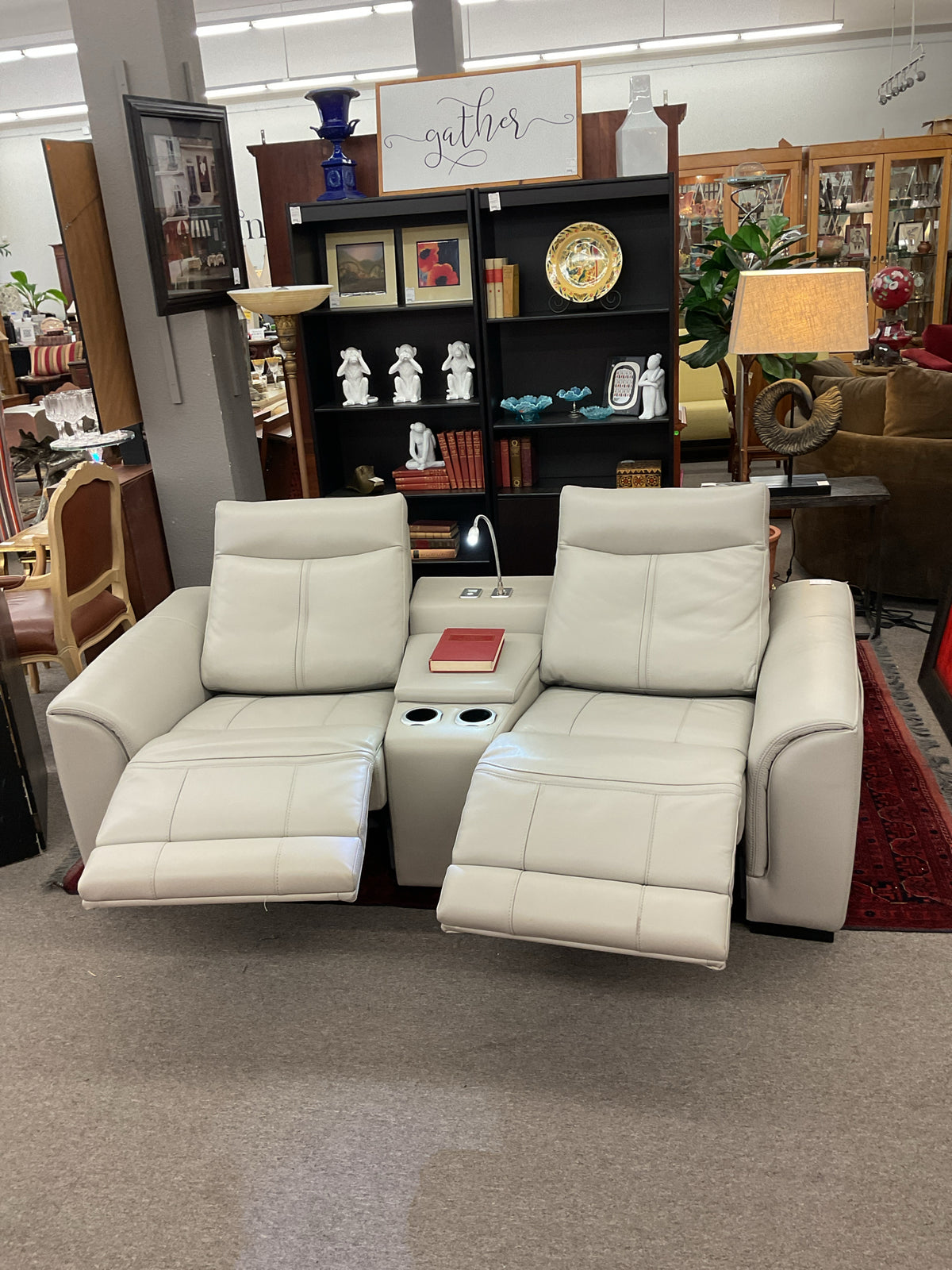 Michael Amini Italian Leather 2-Seater Electrical Reclining Loveseat 86"L,39"D,3