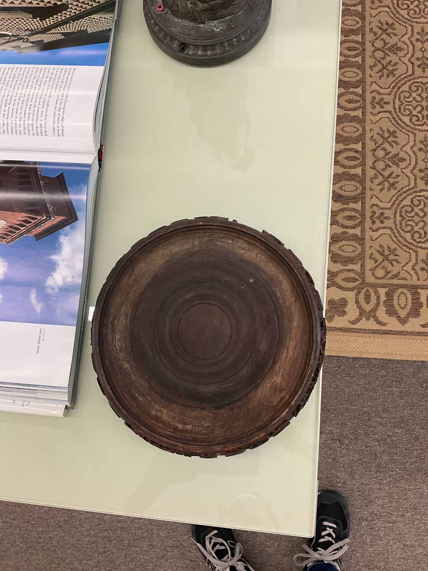 Asian Pot Stand