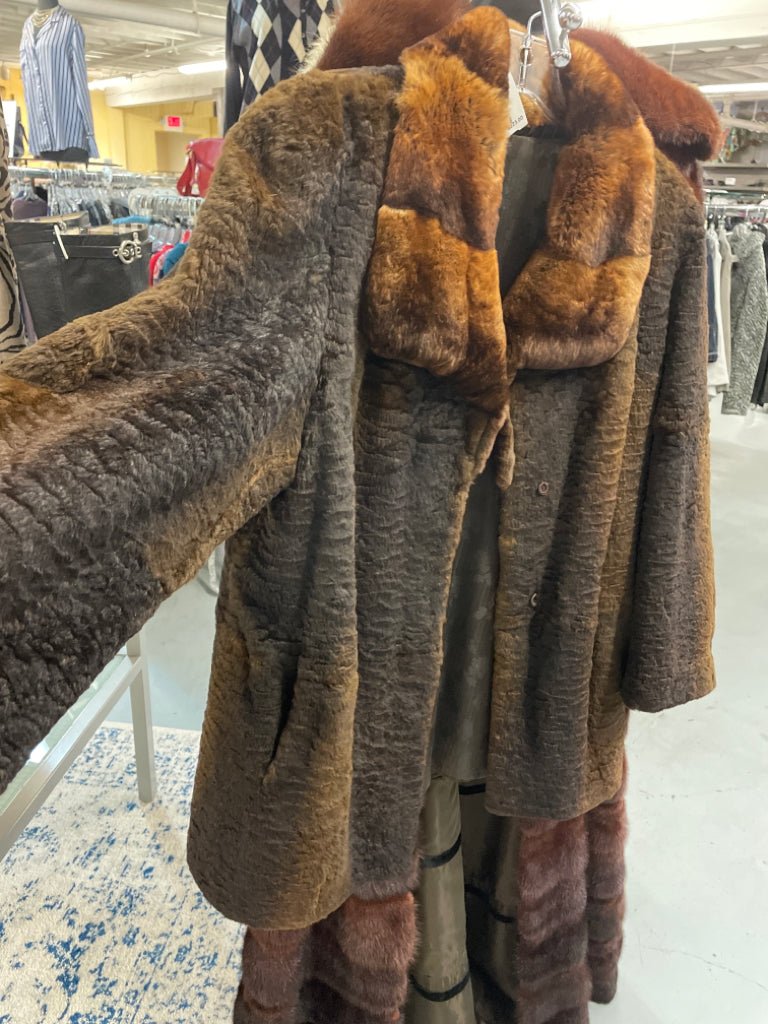 Size One Size Brown Fur - Divine Consign Furniture