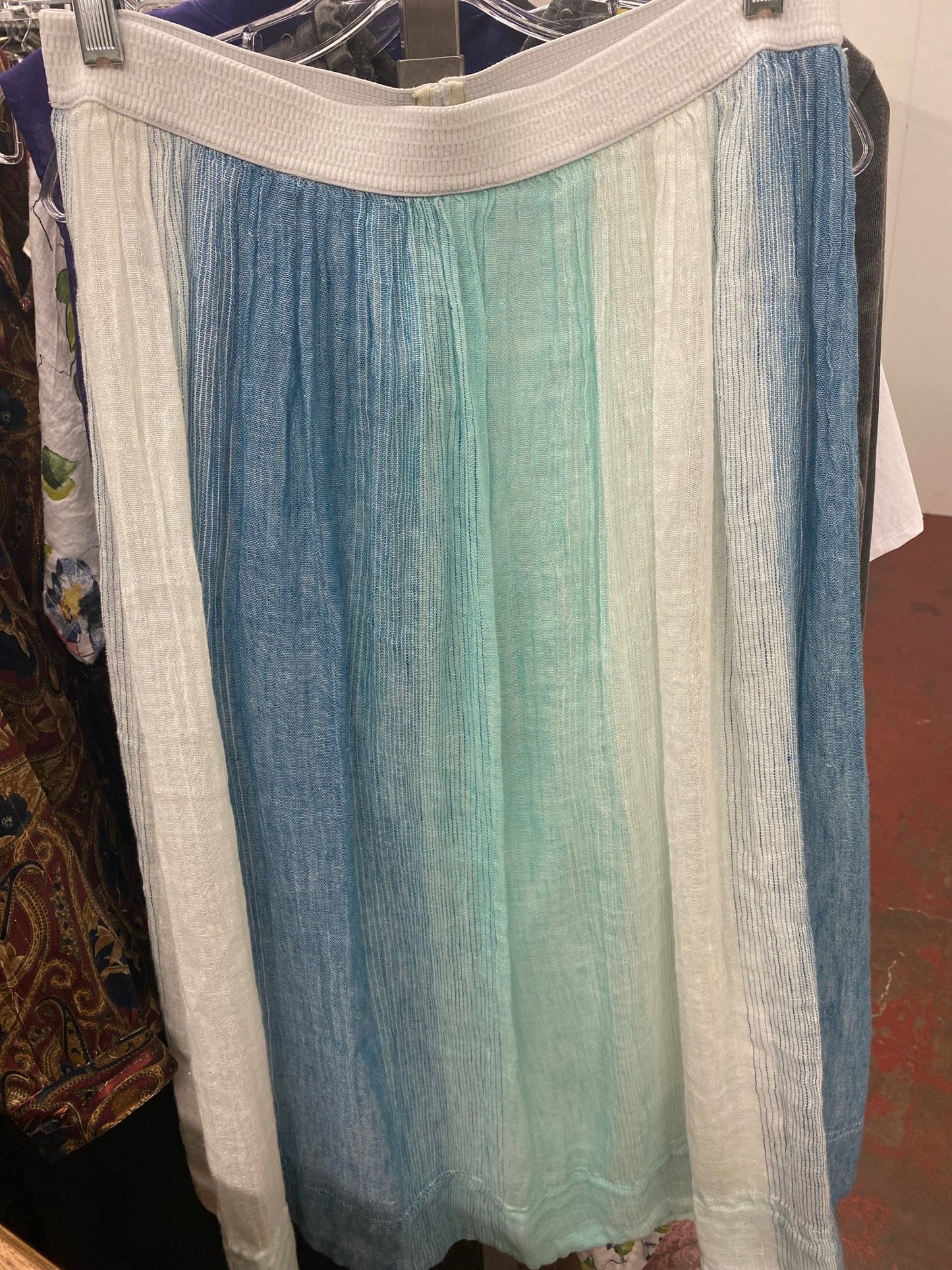 SKIRT - Divine Consign Furniture