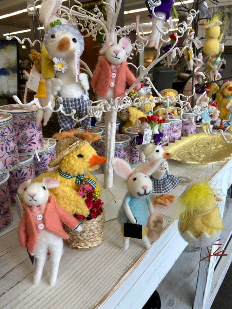 Spring mice and ducks - Divine Consign Furniture