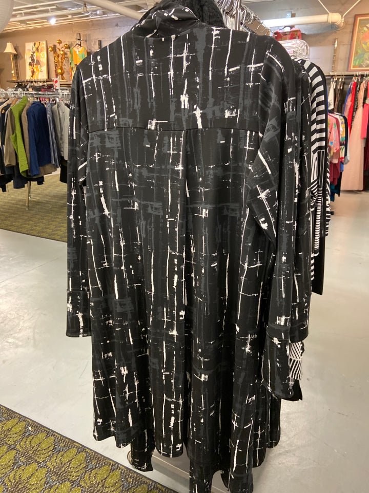 Sympli Jacket - Divine Consign Furniture