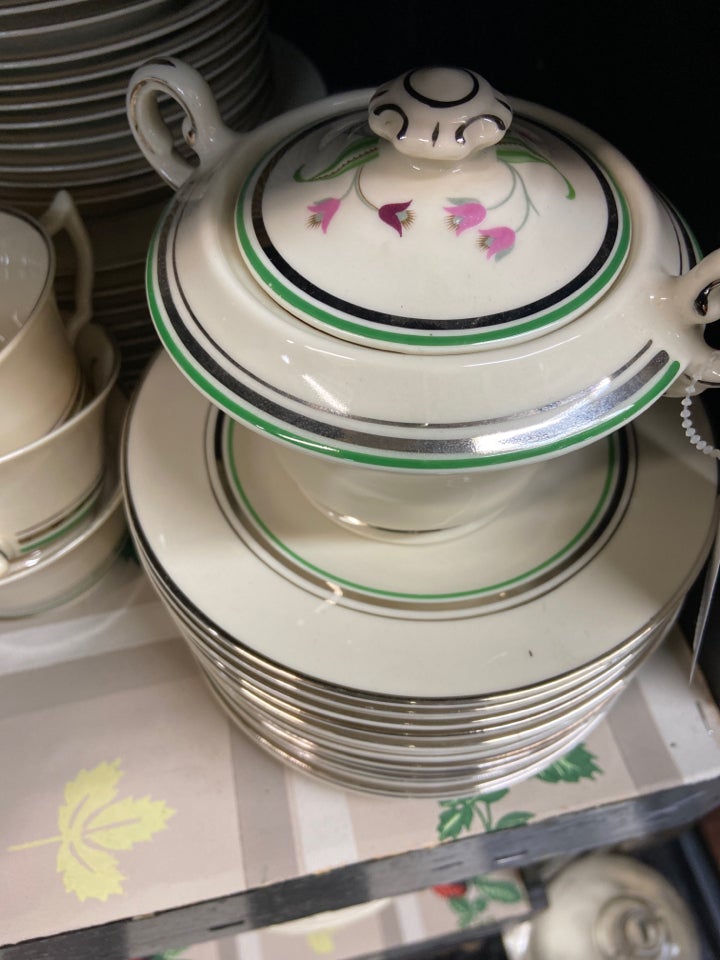 Syracuse China - Divine Consign Furniture