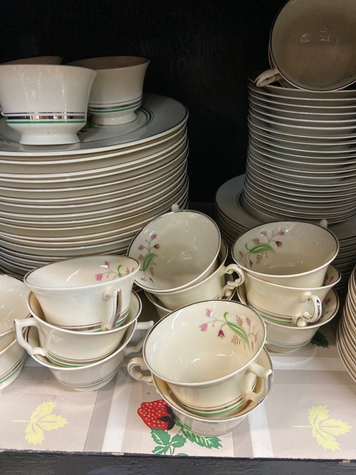 Syracuse China - Divine Consign Furniture