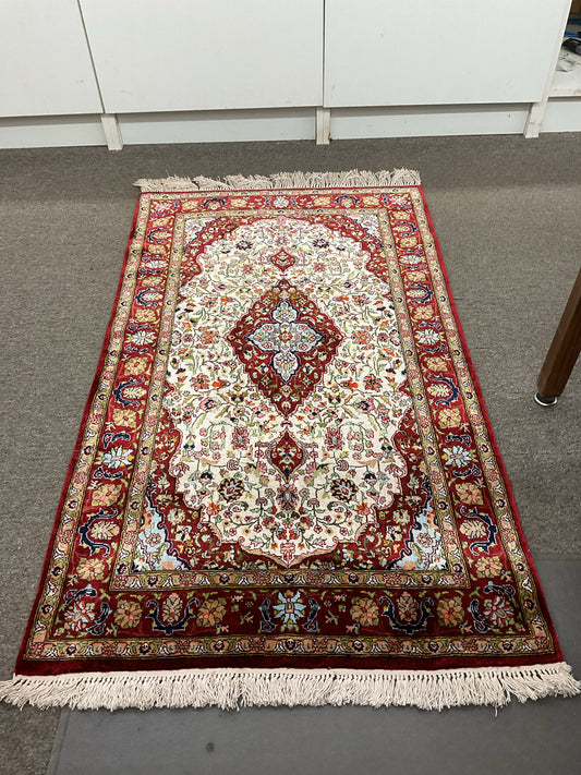 Egyptian Silk Area Rug 29x49"