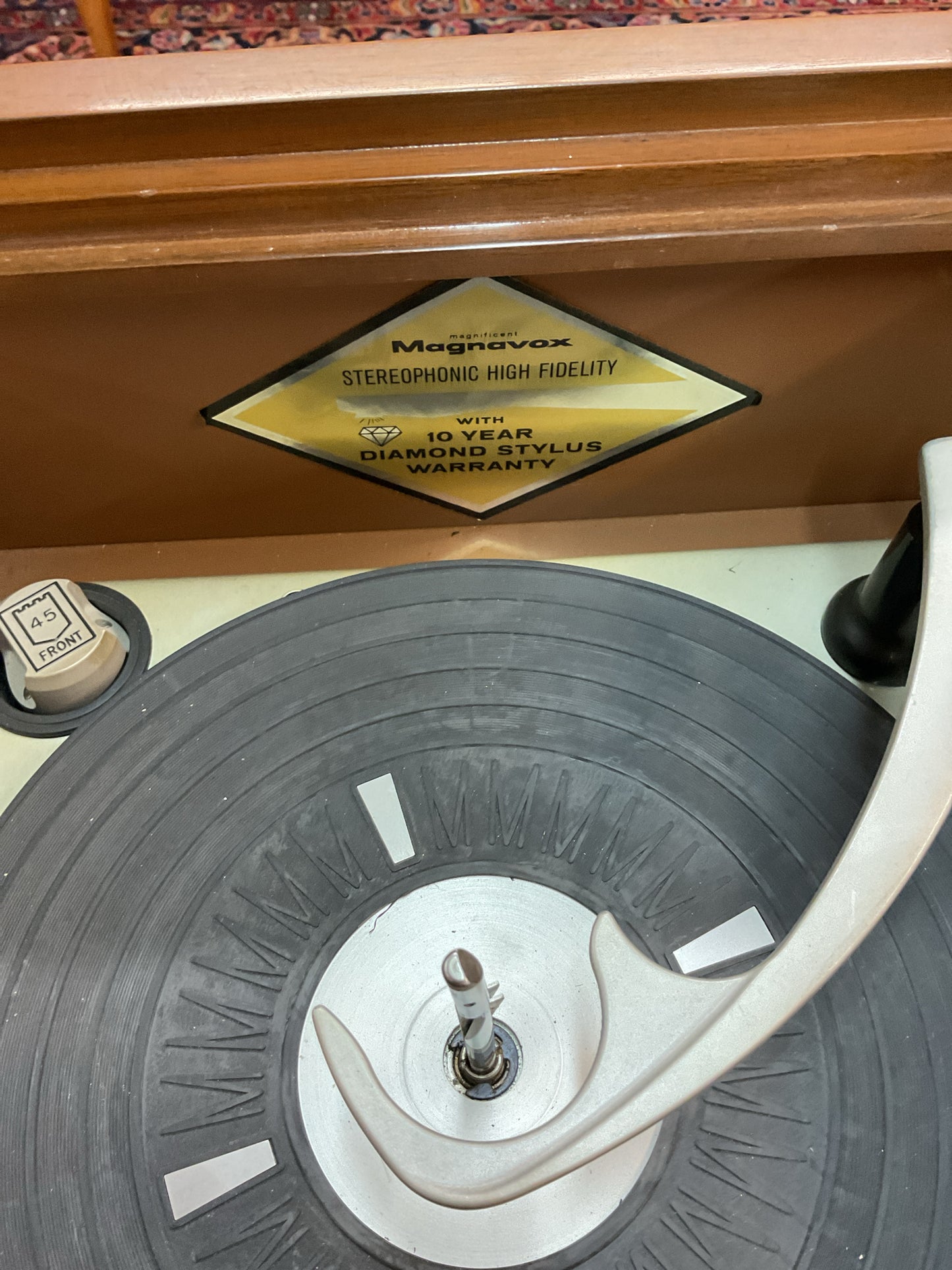 Magnabox Stereo System