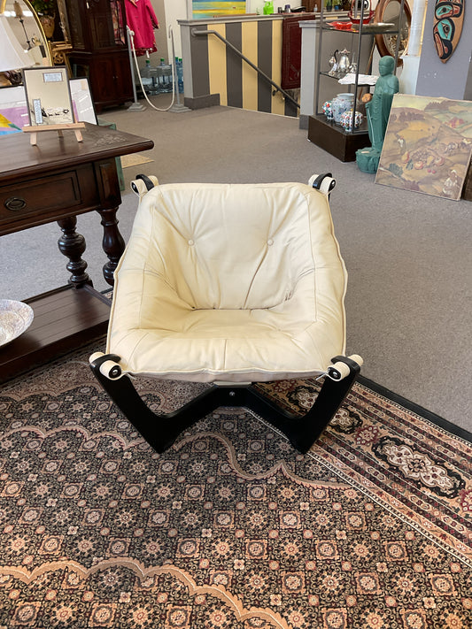 Reproduction Low Back Luna Sling Leather Chair