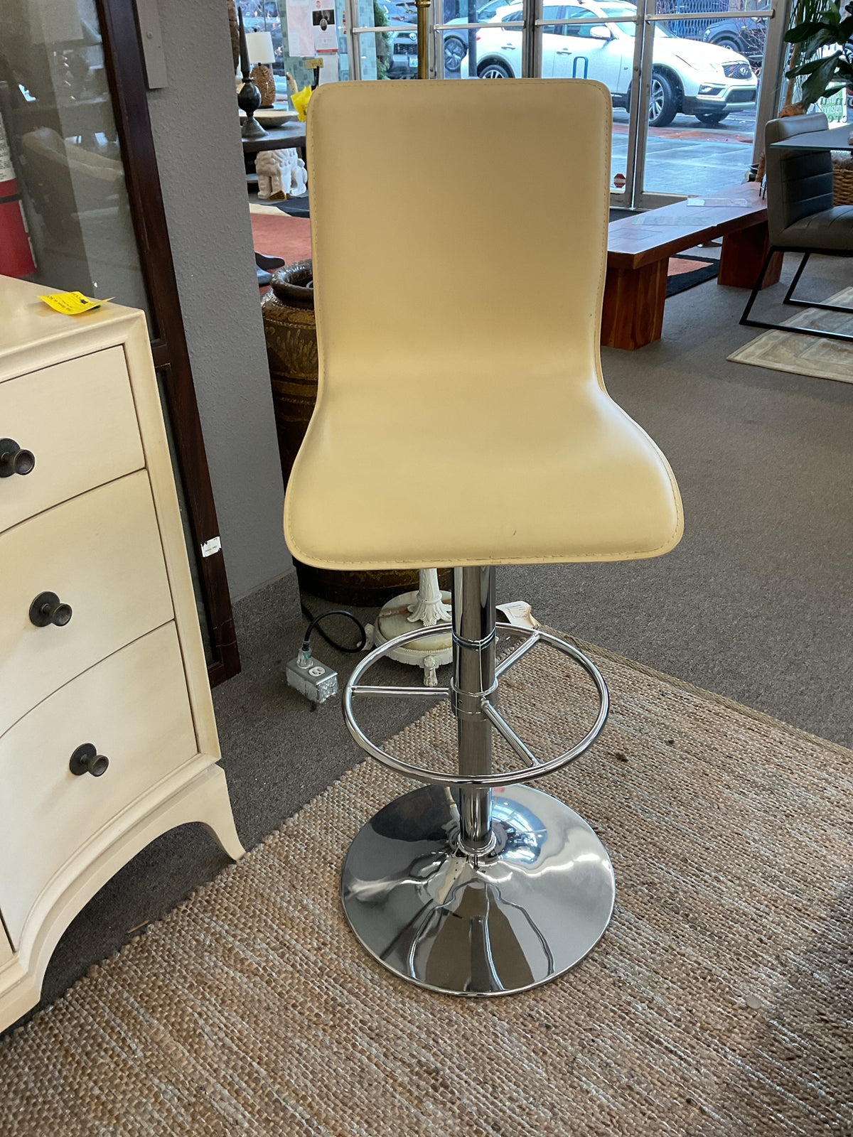 Barstool