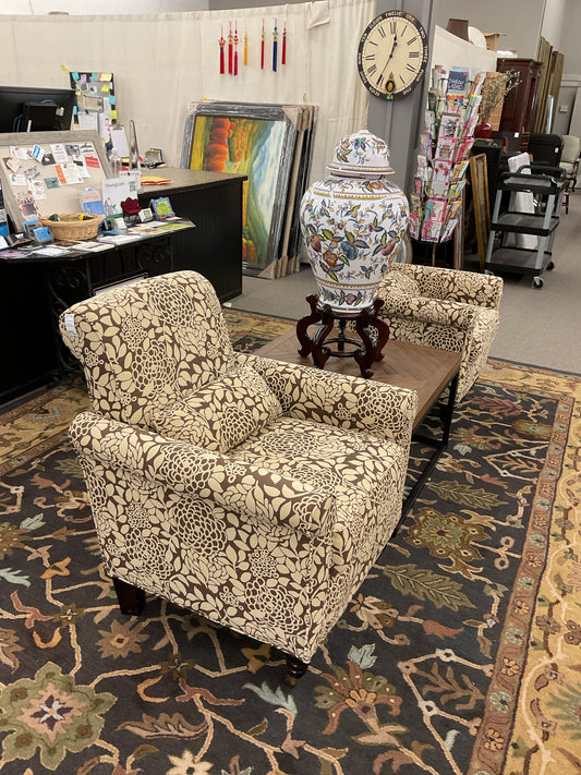 Upholstered Side Chair w/front Casters Brown Flower Design