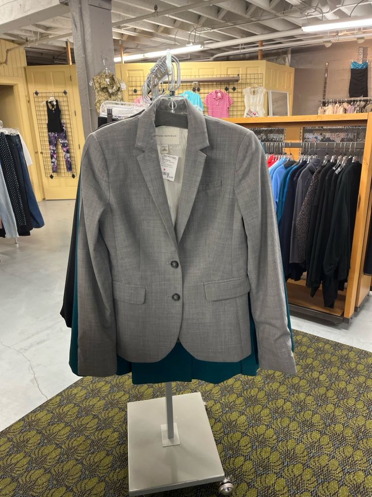 Size 2 Gray Banana Republic Blazer