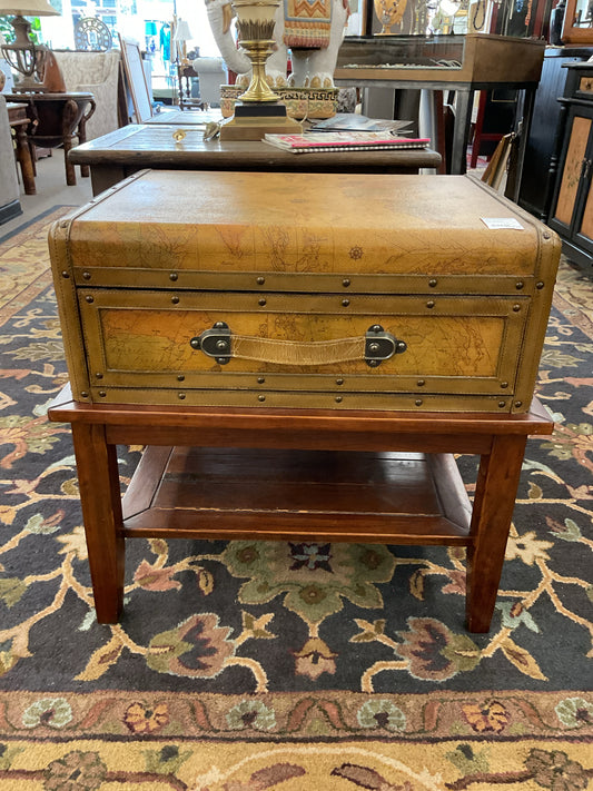 Old World Map Trunk End Table 25x18x24