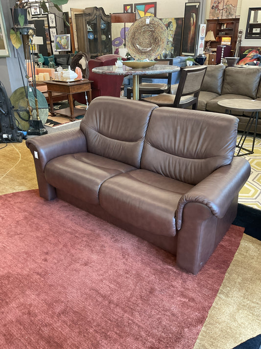 Ekornes Highback Wave Loveseat Cognac Paloma Leather