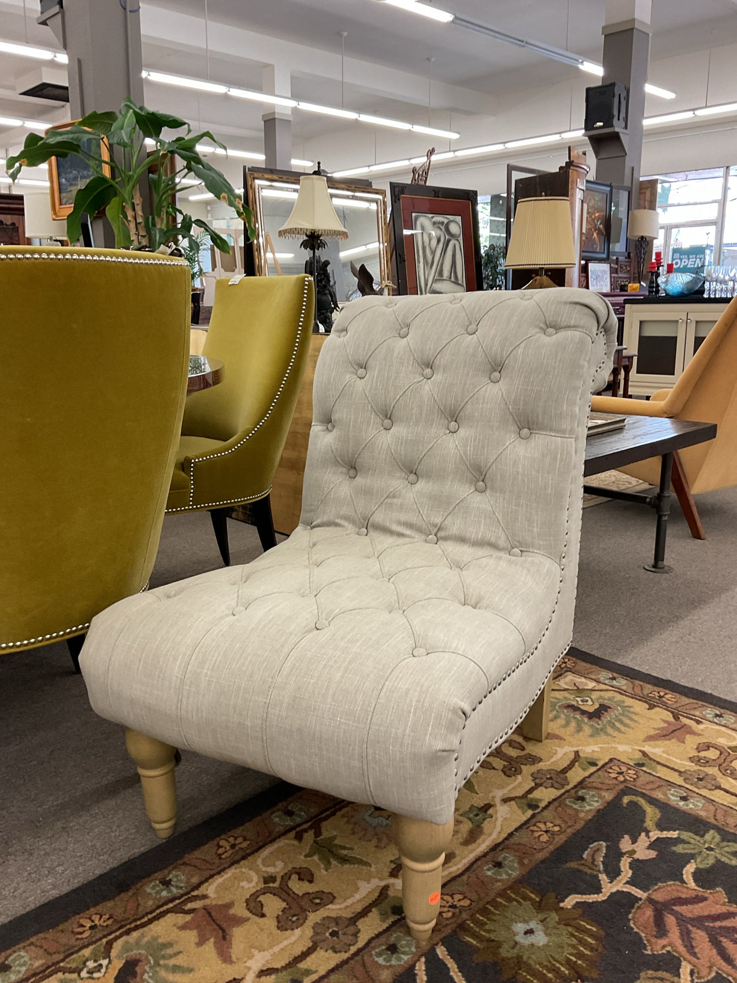 Tufted Linen Slipper Chair