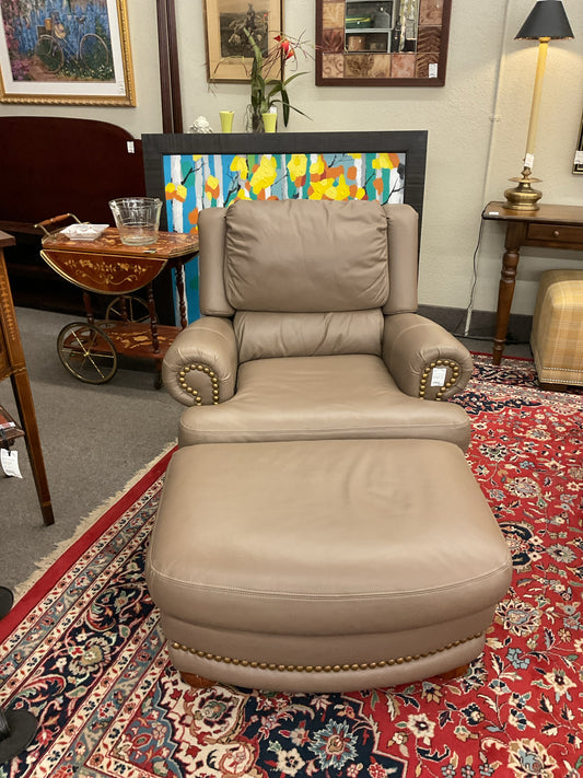 Laz-Y-Boy Classic Leather Chair & Ottoman