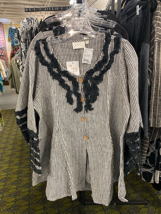 Size M Striped Paper Lace Jacket