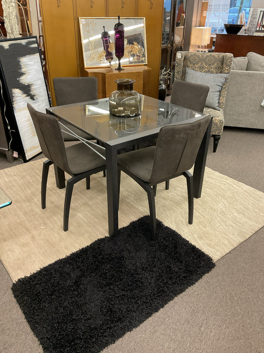 Modern Ligne Roset Dining Extendable Table & 4 Chairs