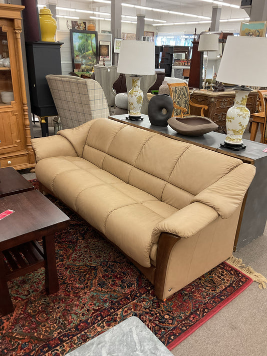 Ekornes Stressless Leather Sofa 84x38x32