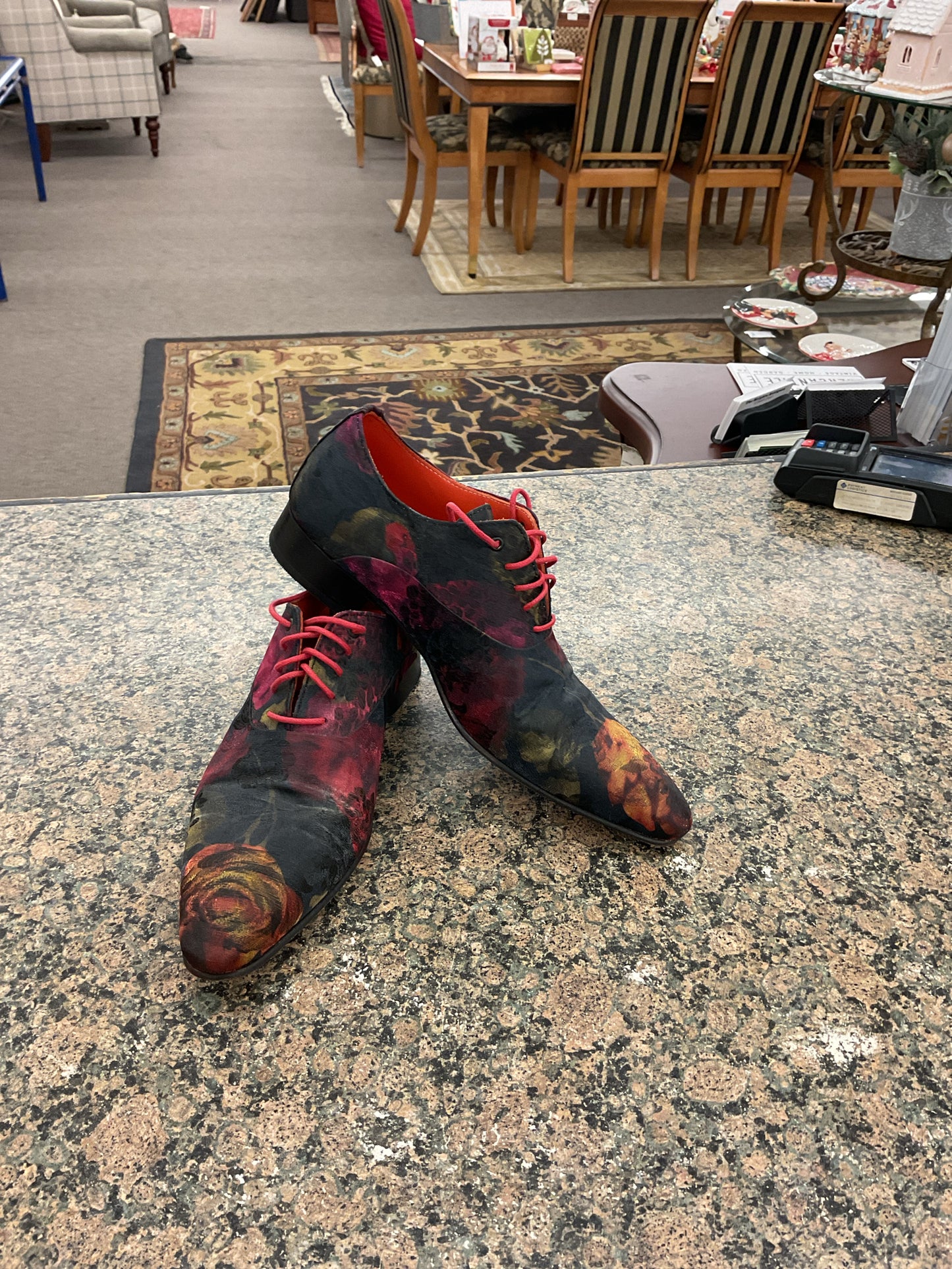 Pepe Milan size 8 1/2