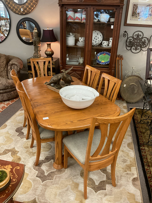 A-A America Oak Dining Table w/6 Chairs & 3 Leaves
