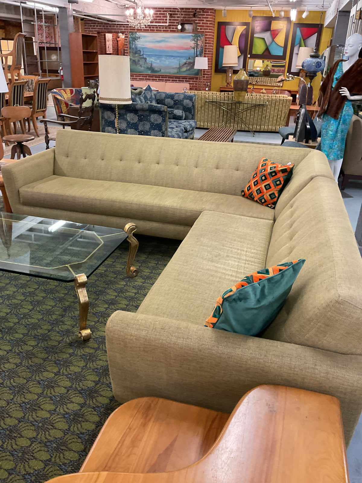 Scandinavian Design 2-Piece Sectional 106x101" 33"H