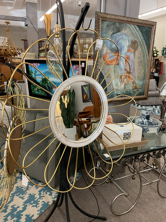 Round Mirror w/Gold Metal Surround