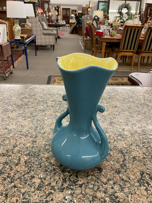 RED WING POTTERY GREEN 2 HANDLE VASE # 505