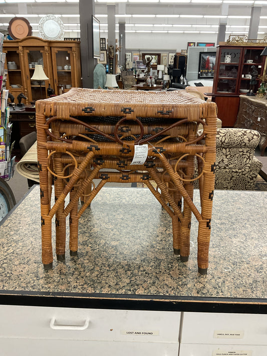 Vintage Wicker Nesting Tables (3)