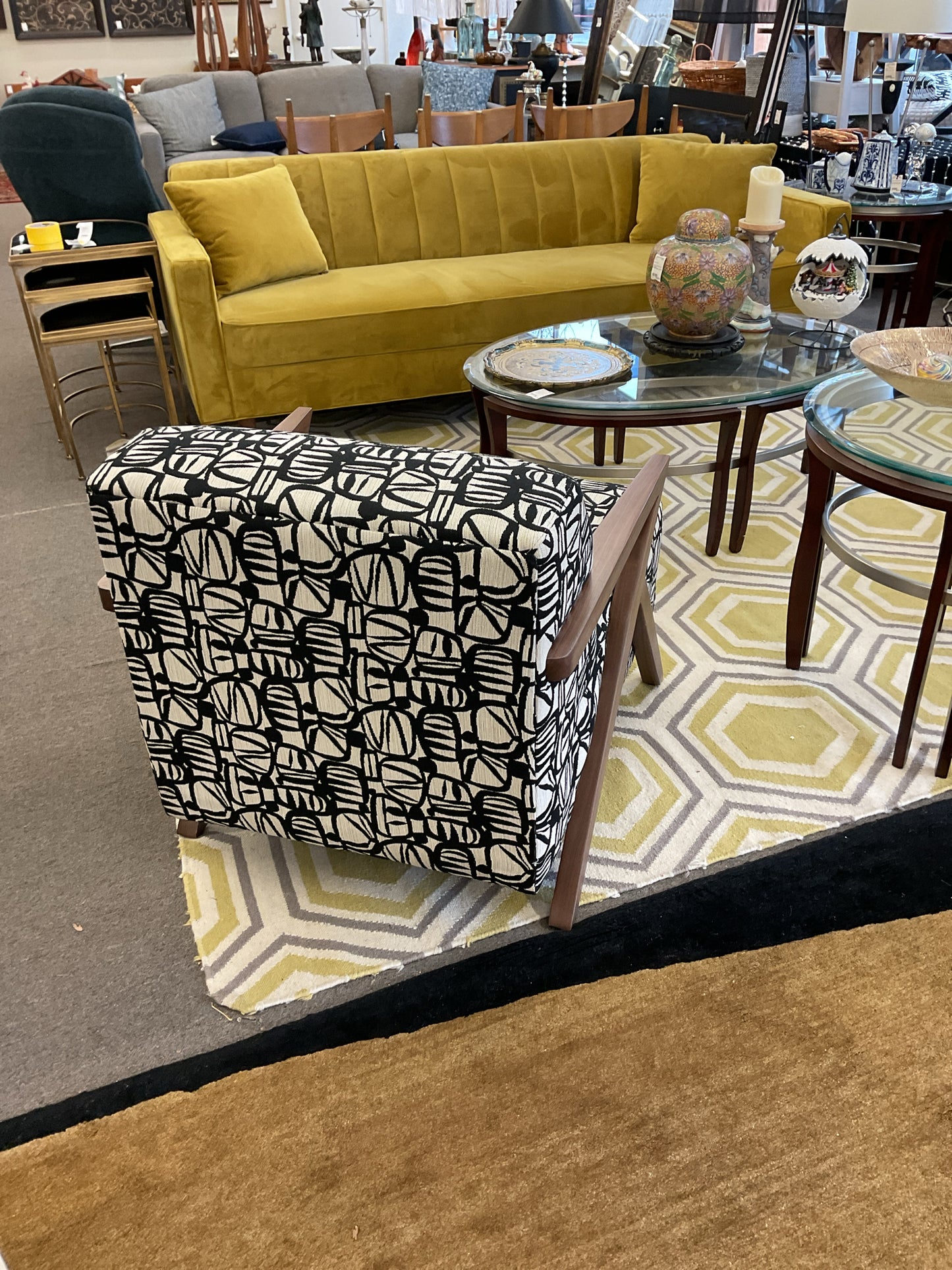 Dania Modern Side Chair 30"W,36"D,29"H