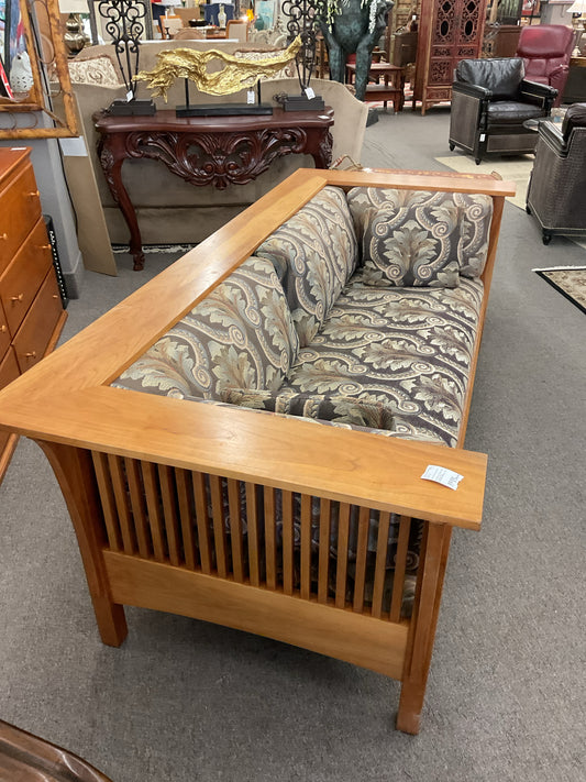 Stickley  "Prairie Settle" Enclosure Sofa