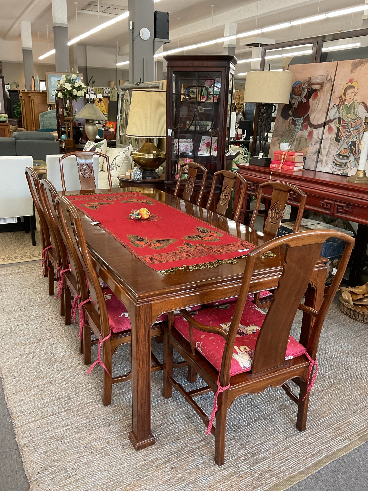 Rectangular Table & 8 Chairs w/2 Leaves 42"W,70"L,30"H Leaf 20"