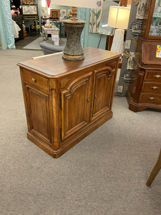 Vintage Henredon Sideboard w/Side Drawers 44"L,20"D,35"H