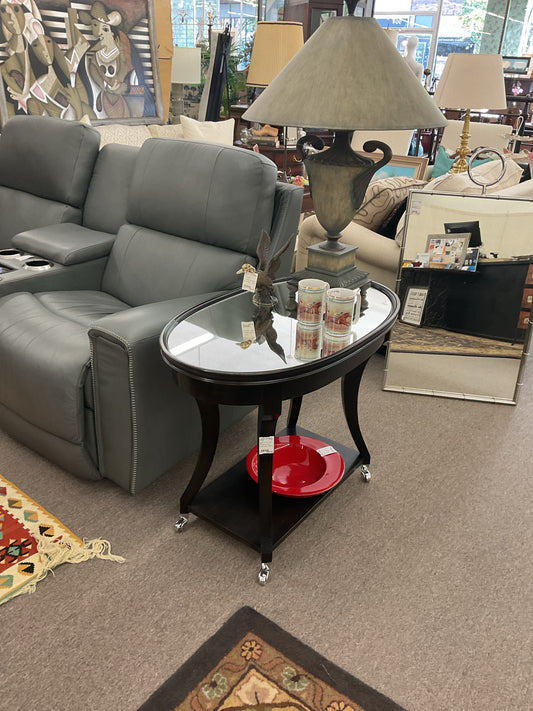 Oval Table with Castor