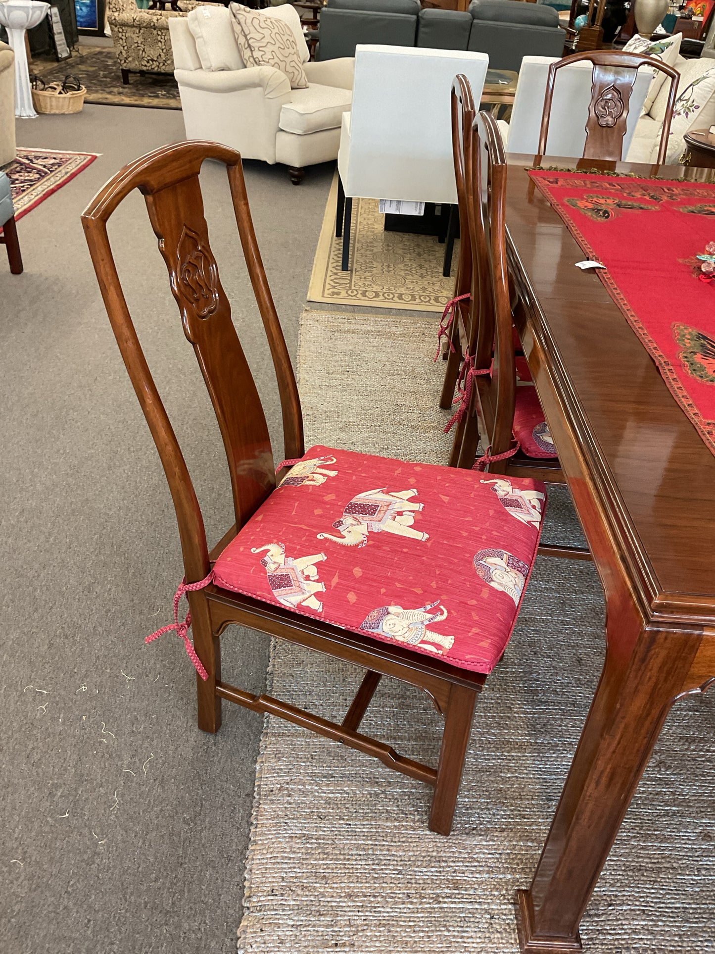 Rectangular Table & 8 Chairs w/2 Leaves 42"W,70"L,30"H Leaf 20"