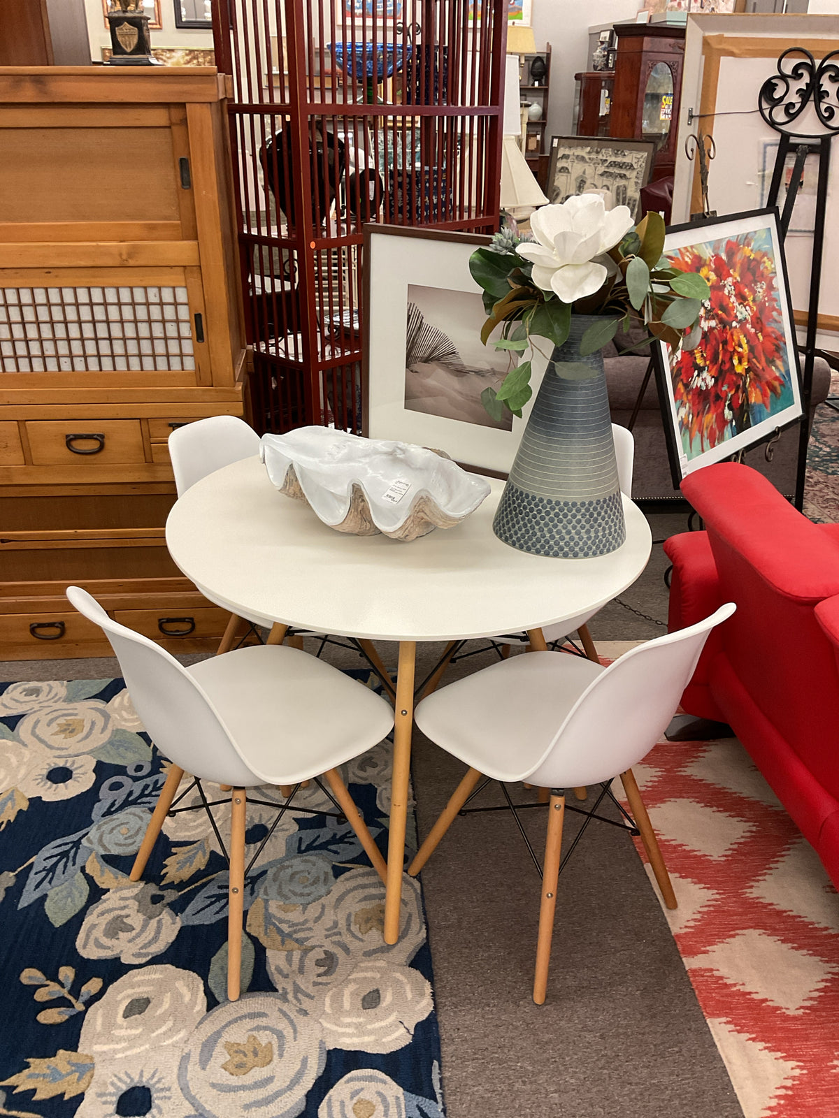 5-Piece Round Dining Table Set 39"Across (4) Bucket Chairs