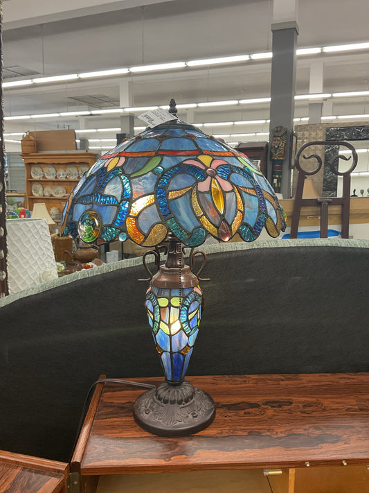 Tiffany-Style Table Lamp Blue/Green Color Design