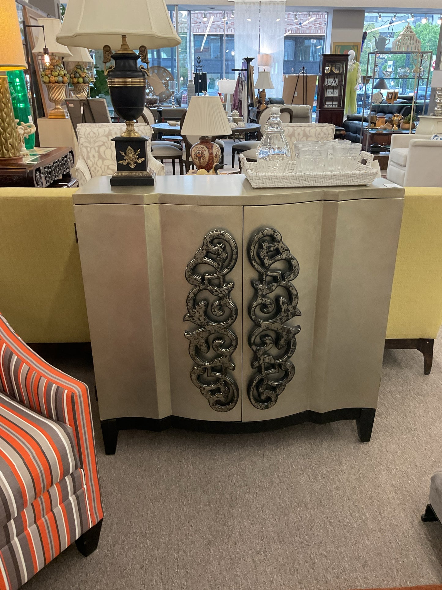 DRY BAR CABINET 40"W,38"H,17"D
