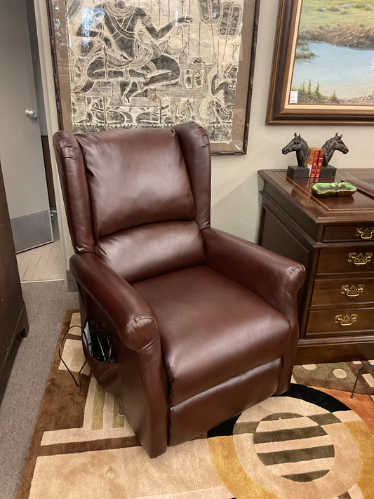Brown Vinyl Electrical Recliner/Lift Chair 31x37x42