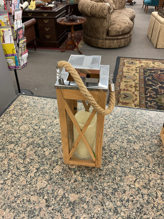 AM-Wood & Silver Garden Lantern