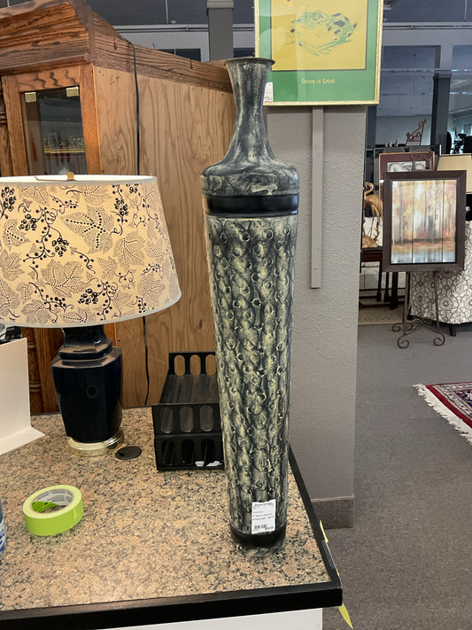 31" Black/Tan Metal Vase