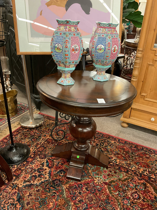 Hekman Expresso Round Occasional Table