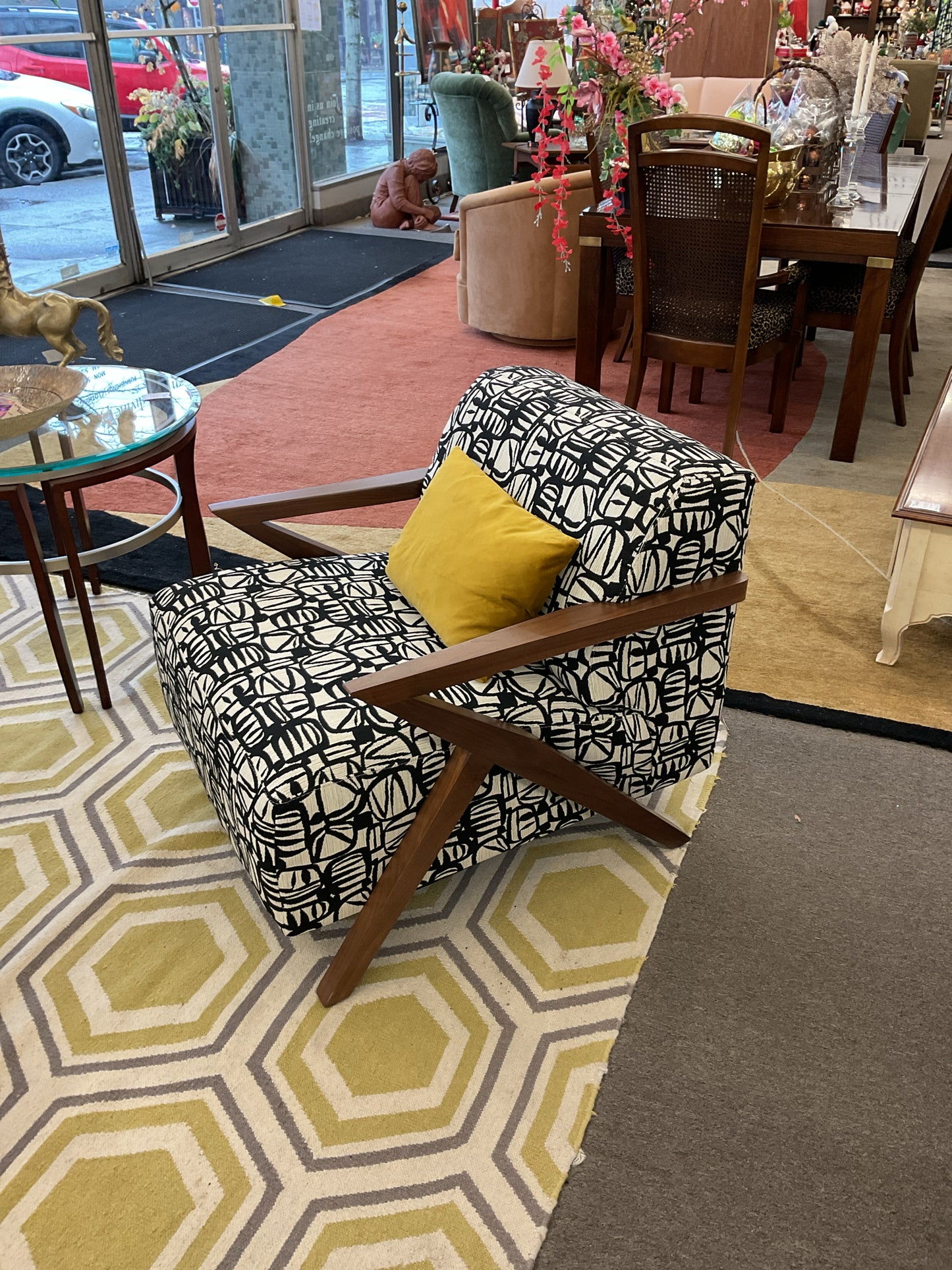 Dania Modern Side Chair 30"W,36"D,29"H