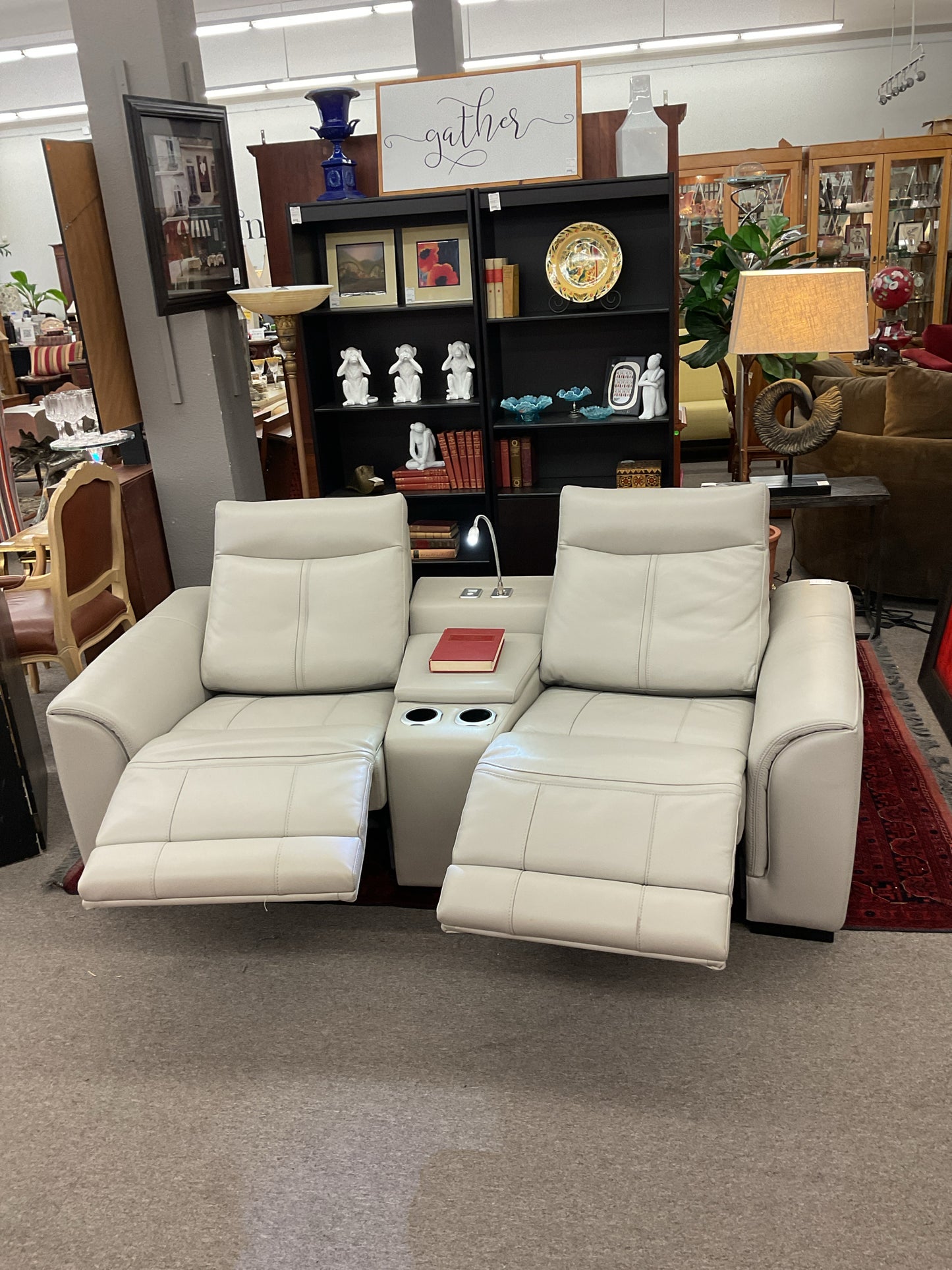 Michael Amini Italian Leather 2-Seater Electrical Reclining Loveseat 86"L,39"D,3