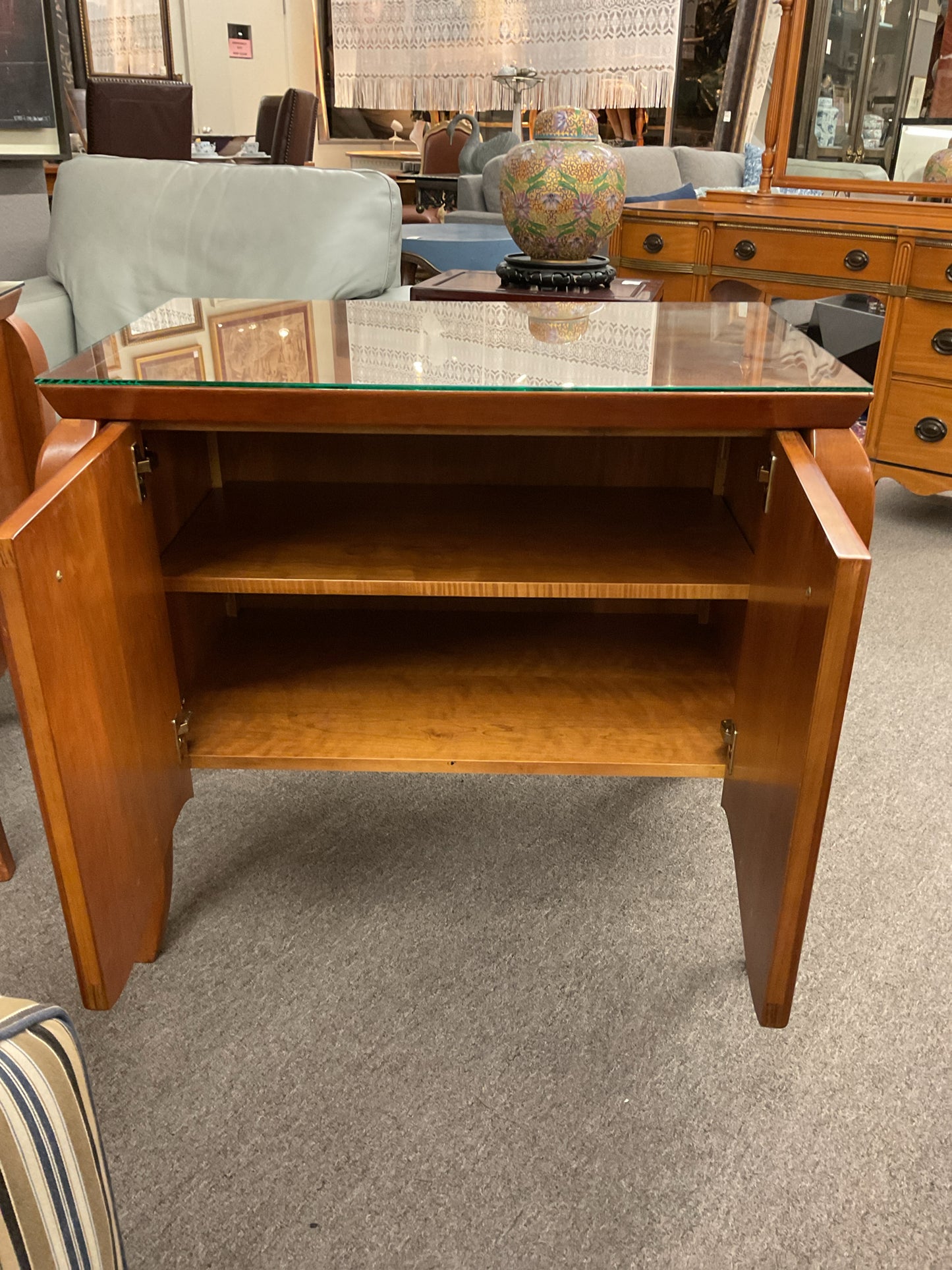 Nightstand w/2doors 32"W,29"H,19"D