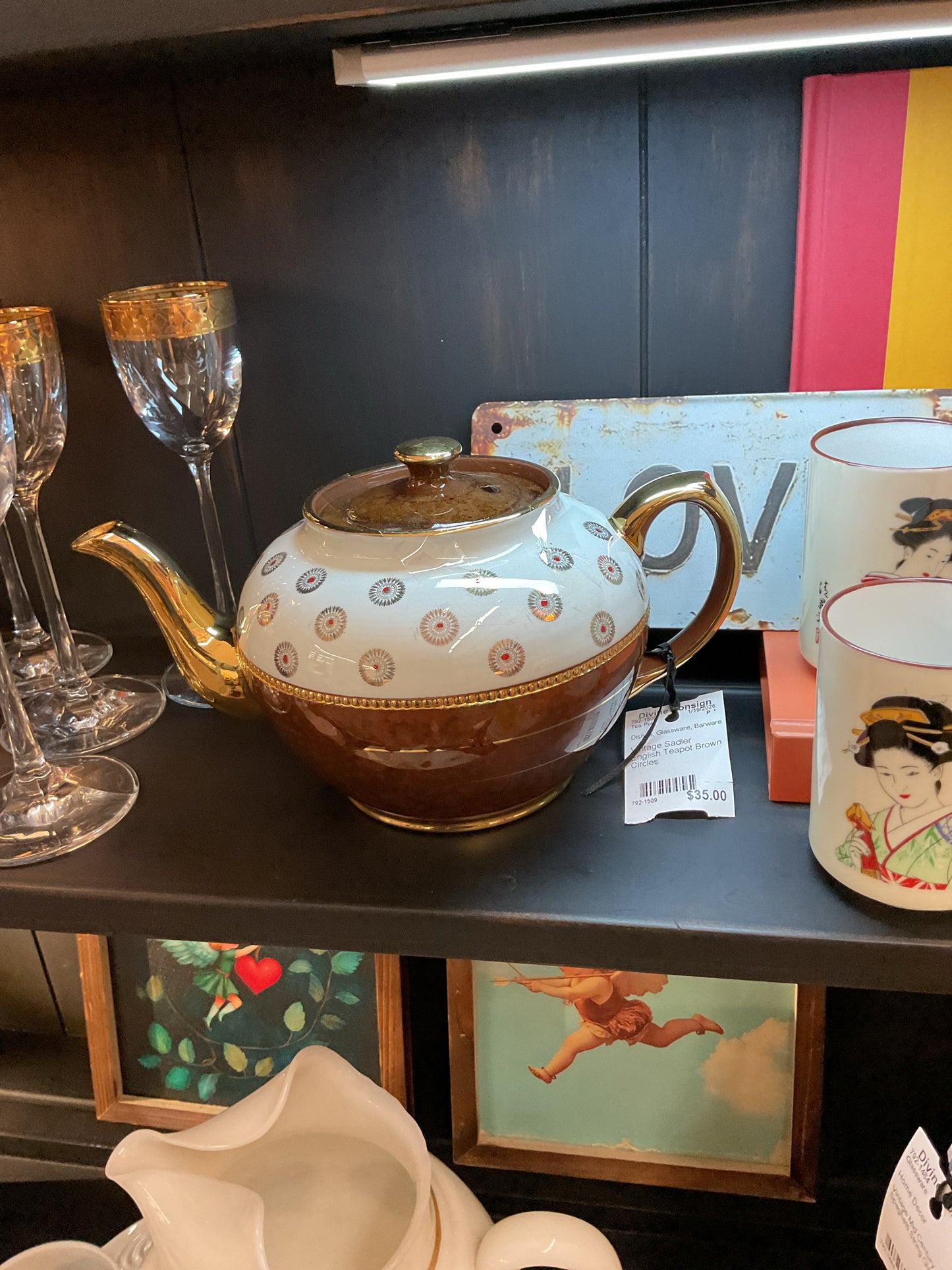 Tea Pot Vintage Sadler Brown Circles