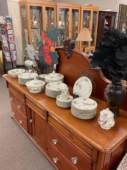 Bernard Limoges Bengali Dish Set (53) pcs